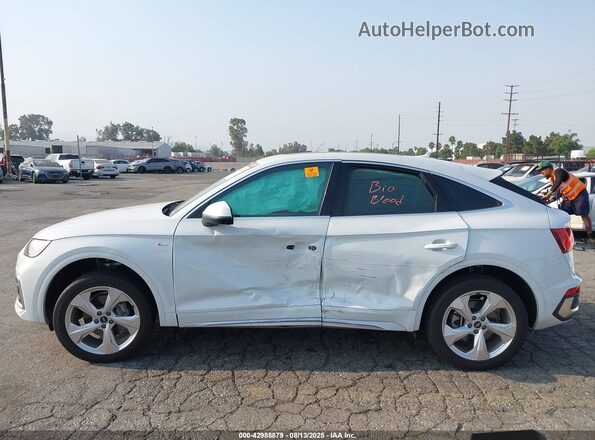 WA14AAFY7M2085490 2021 AUDI Q5 White Սալոնի 360 աստիճան տեսք