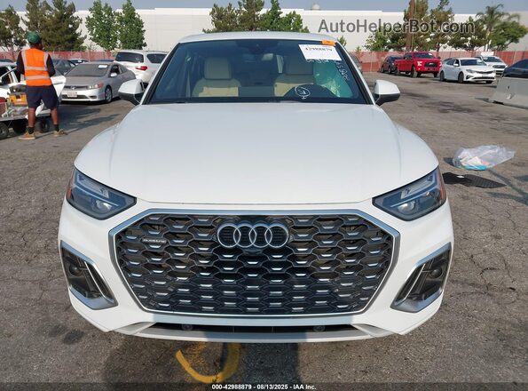WA14AAFY7M2085490 2021 AUDI Q5 White Սարքավորումների վահանակի տեսք