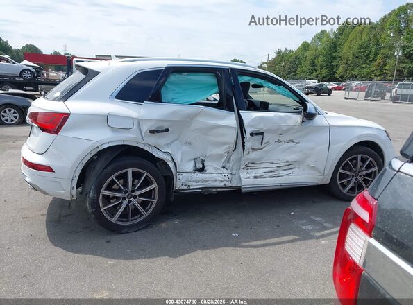 WA1A4AFY8N2036858 2022 AUDI SQ5 White Вид задньої частини салону