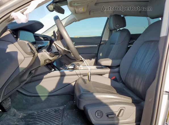WA1AAAGE1NB047049 2022 AUDI E-TRON Silver 