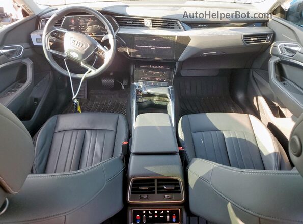 WA1AAAGE1NB047049 2022 AUDI E-TRON Silver 