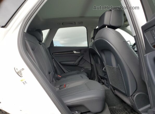 WA1ANAFY8J2204375 2018 AUDI Q5 White 