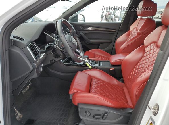 WA1C4AFY4M2026562 2021 AUDI SQ5 White Front interior view