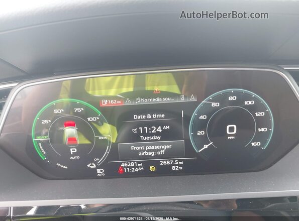WA1CAAGE2RB026872 2024 AUDI Q8 E-TRON Gray Вид задніх сидінь