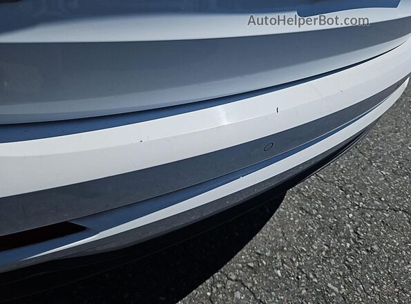 WA1DECF31P1099657 2023 AUDI Q3  Widok wnętrza z tyłu