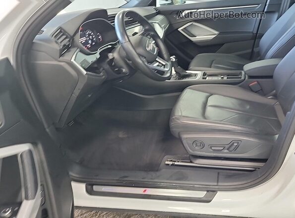 WA1DECF33P1107032 2023 AUDI Q3  