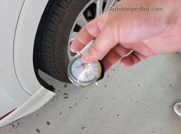 WA1DECF36P1106120 2023 AUDI Q3  Widok wnętrza z tyłu