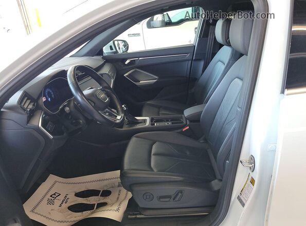 WA1DECF38P1102554 2023 AUDI Q3  