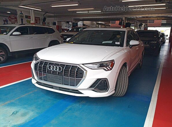 WA1DECF38P1104384 2023 AUDI Q3  Widok wnętrza 360 stopni