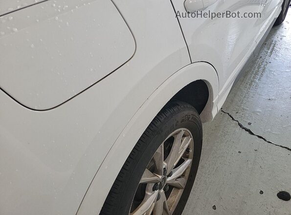 WA1DECF3XP1107285 2023 AUDI Q3  Widok wnętrza z przodu