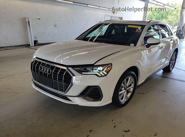 WA1DECF3XP1107285 2023 AUDI Q3  Widok naklejki z numerem VIN