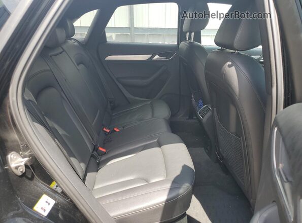 WA1ECCFS5JR012157 2018 AUDI Q3 Black 