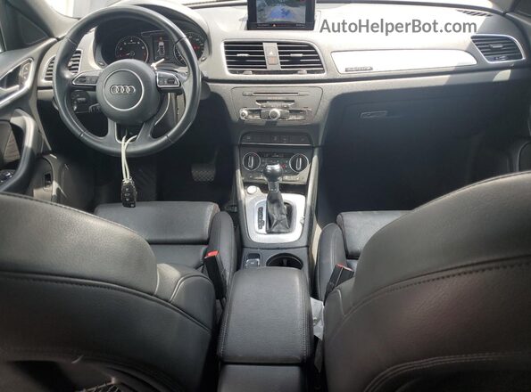 WA1ECCFS5JR012157 2018 AUDI Q3 Black 