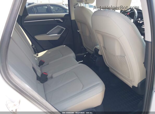 WA1EECF32M1073598 2021 AUDI Q3 White VIN კოდის სტიკერის ხედი