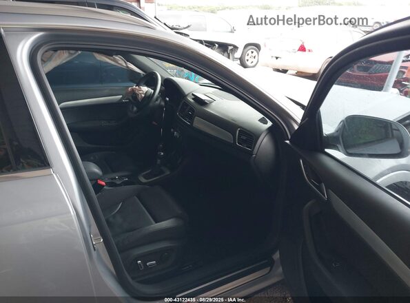 WA1JCCFS2JR014351 2018 AUDI Q3 Silver 