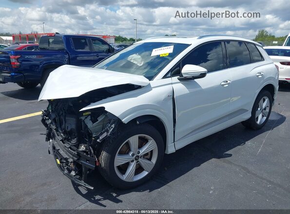 WA1L2BFZ1RP016991 2024 AUDI Q4 Белый Передняя левая четверть
