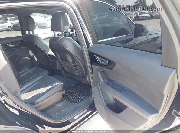 WA1LAAF7XHD039214 2017 AUDI Q7 Blue Widok naklejki z numerem VIN