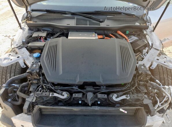 WA1LABGE1NB002482 2022 AUDI E-TRON Серебряный 
