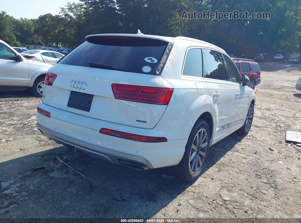 WA1LHAF7XKD044271 2019 AUDI Q7 White 