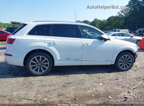 WA1LHAF7XKD044271 2019 AUDI Q7 White 