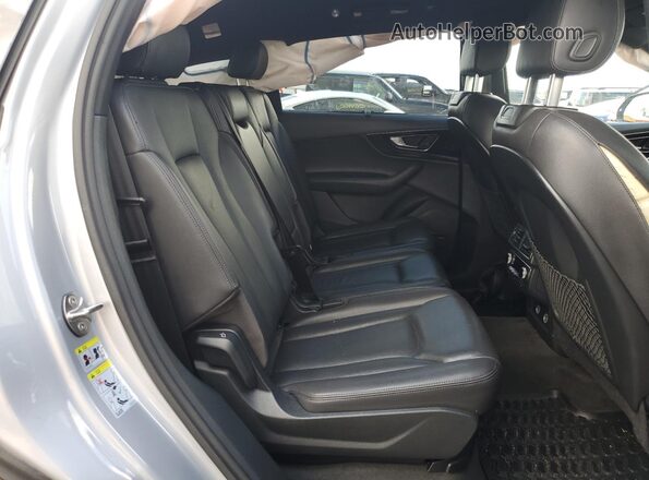 WA1VAAF73JD013858 2018 AUDI Q7 Silver 