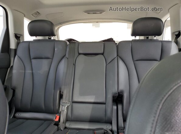 WA1VAAF79JD027571 2018 AUDI Q7 Gray 