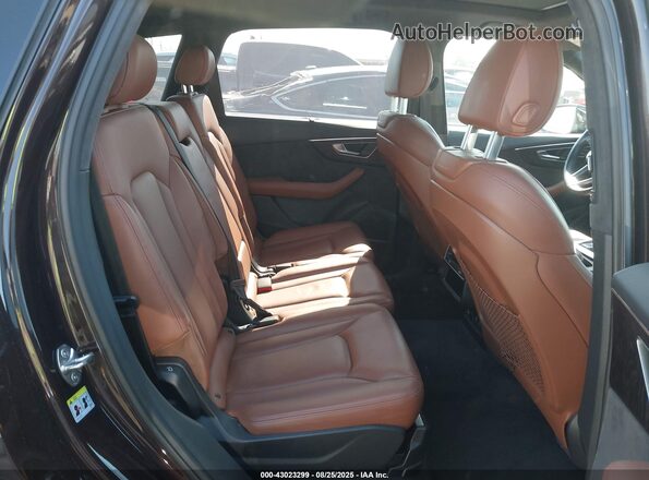 WA1VXBF76MD027682 2021 AUDI Q7 Dark Brown Vista de la etiqueta del VIN