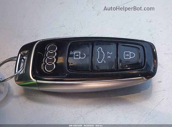 WA1VXBF76MD027682 2021 AUDI Q7 Dark Brown Vista del salpicadero