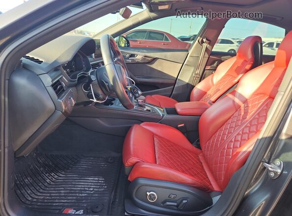 WAUB4AF40JA139468 2018 AUDI S4 Black 