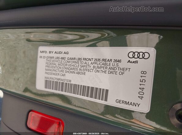 WAUFACF58RA021338 2024 AUDI OTHER Green Vista del compartimento del motor