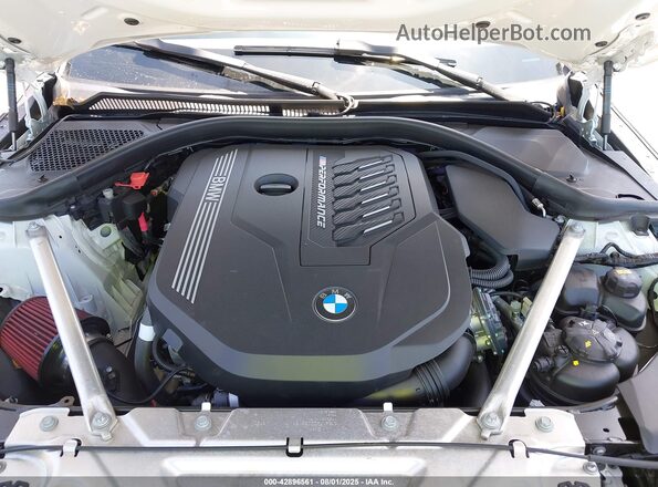 WBA13AR00MCF19218 2021 BMW M4 White 