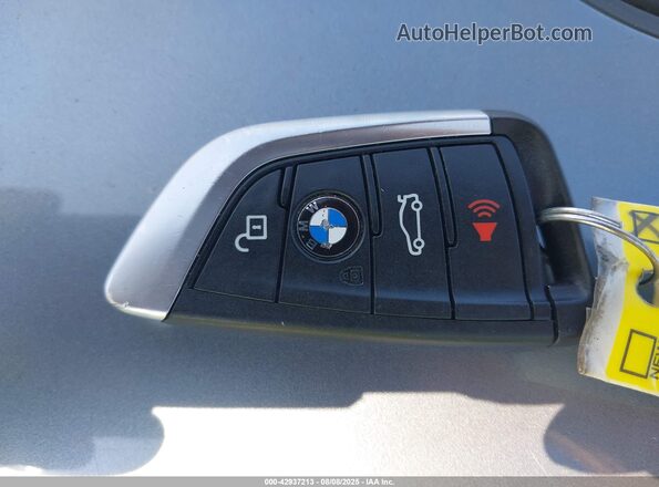 WBA13BJ09MWW96492 2021 BMW 5 SERIES Серый Вид панели приборов