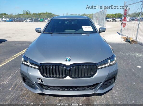 WBA13BK06PCM13678 2023 BMW M5 Gray Вид спереду