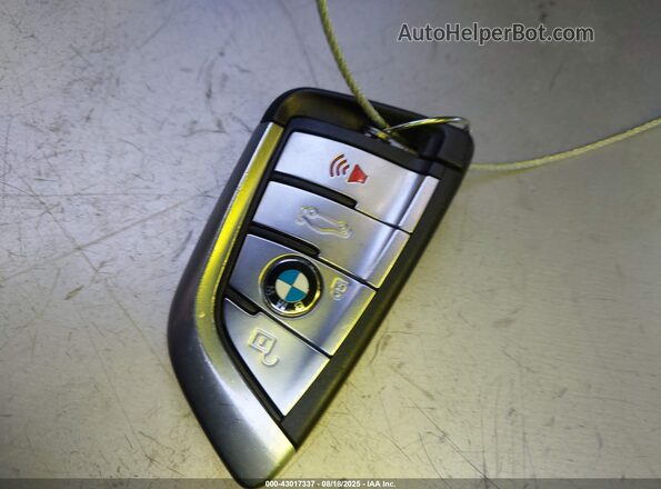WBA13BK06PCM13678 2023 BMW M5 Gray Вид панелі приладів