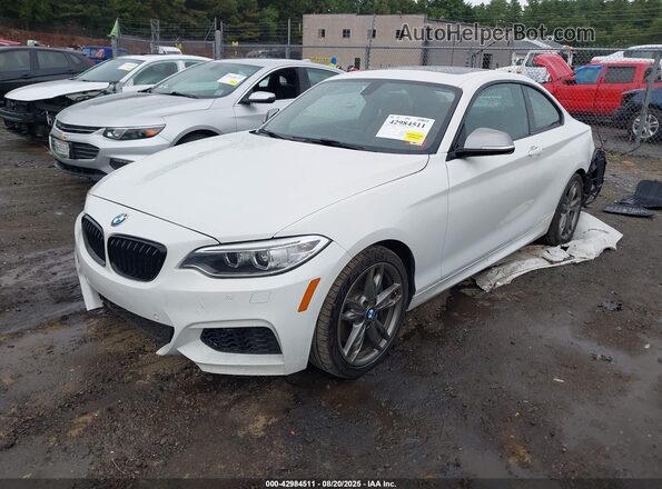 WBA1J7C50GV359814 2016 BMW M2 White Առջևի ձախ երեք քառորդ տեսարան