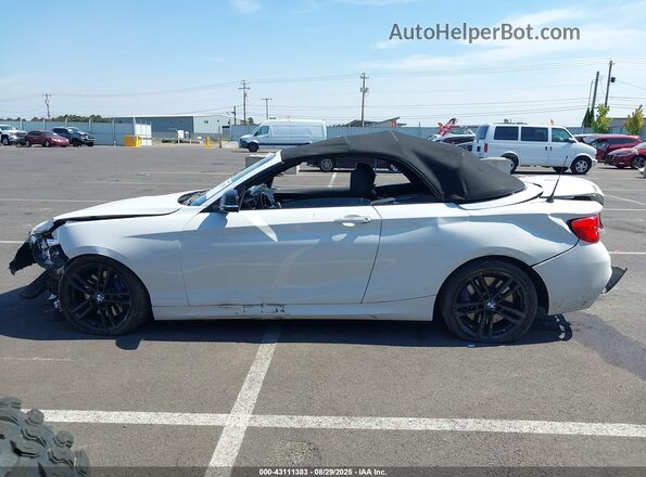 WBA2N1C51JVC27984 2018 BMW M2 White სალონის 360-გრადუსიანი ხედი
