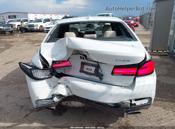 WBA53BH01NCJ48383 2022 BMW 5 SERIES White Вид спереду