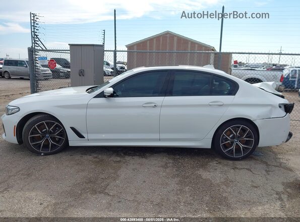 WBA53BH01NCJ48383 2022 BMW 5 SERIES White Панорамний вид салону 360°