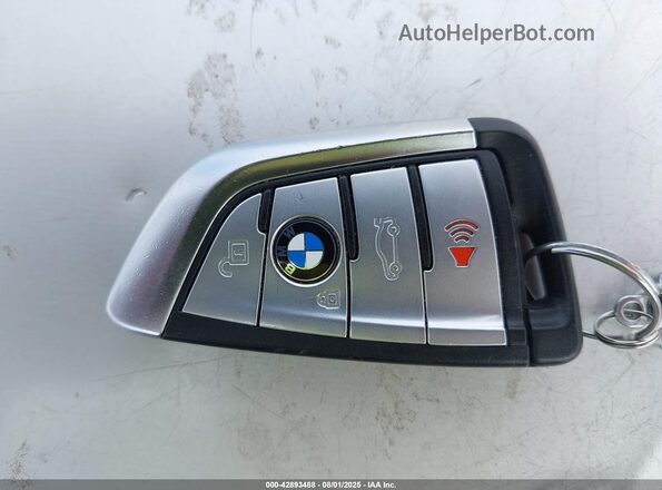 WBA53BH01NCJ48383 2022 BMW 5 SERIES White Вид панелі приладів