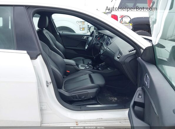 WBA73AK00M7H06889 2021 BMW 2 SERIES White წინა სალონის ხედი