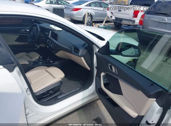 WBA73AK08L7F96690 2020 BMW 2 SERIES White წინა სალონის ხედი