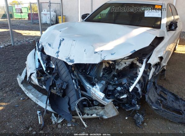 WBA7F2C5XJG423593 2018 BMW ALPINA White Вид спереду