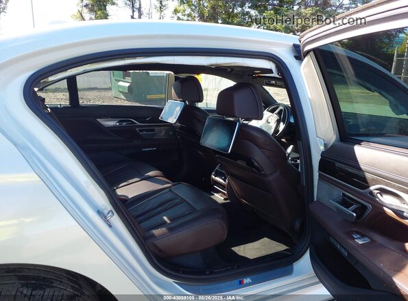 WBA7F2C5XJG423593 2018 BMW ALPINA White Вид наклейки з VIN-кодом