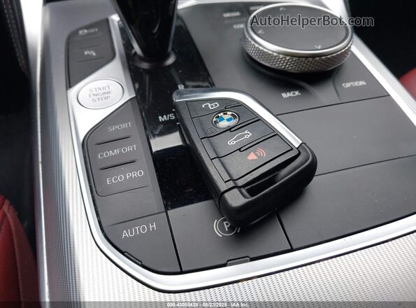 WBA83AP03PCL21316 2023 BMW M4 Blue Vista del salpicadero
