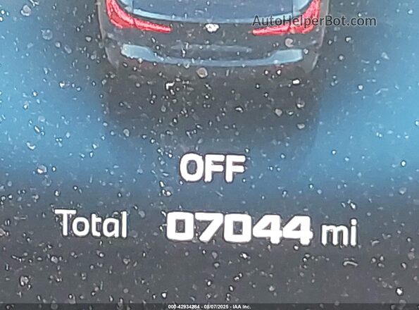 WBA83DA06SCT85384 2025 BMW M4 Blue 