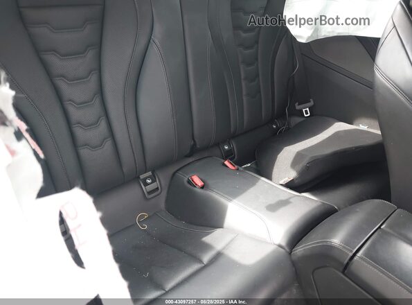 WBAAE2C05PCL65700 2023 BMW 8 SERIES White VIN կոդի պիտակի տեսք