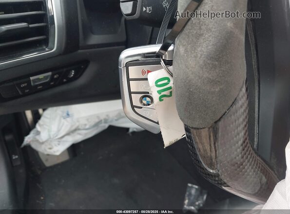WBAAE2C05PCL65700 2023 BMW 8 SERIES White Առջևի վահանակի տեսք