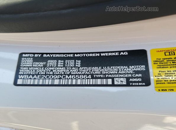 WBAAE2C09PCM65864 2023 BMW 8 SERIES White Widok komory silnika