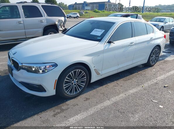 WBAJB1C59JB085080 2018 BMW 5 SERIES Белый Передняя левая четверть