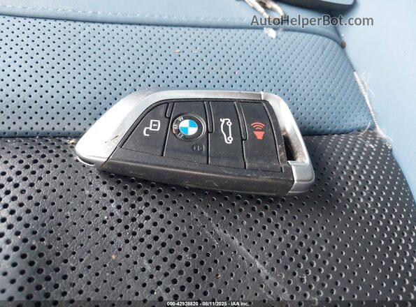 WBS53AY01PFP75205 2023 BMW M3 Green Առջևի վահանակի տեսք